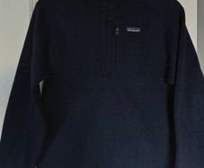 Patagonia navy half zip jumper