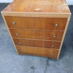 chest of drawers