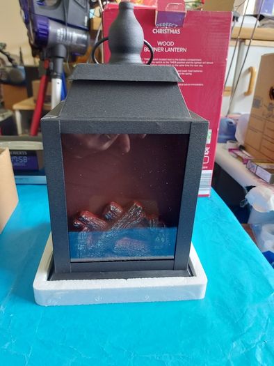 Christmas Wood Burner Lantern, Christmas Log Candle with holly & Berries and dOTERRA PETAL DIFFUSER