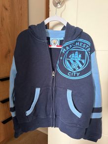 Boys Manchester City zip size 7-8