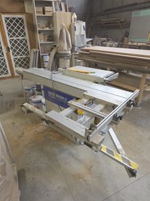 Sliding table saw