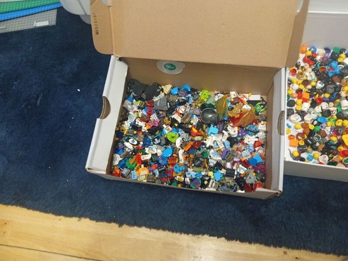 Lego mini figures