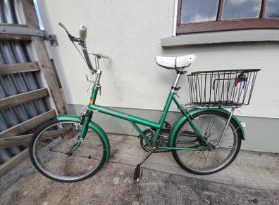 Retro Triumph 2.0 city bicycle