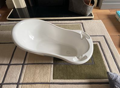 Toddler or baby bath