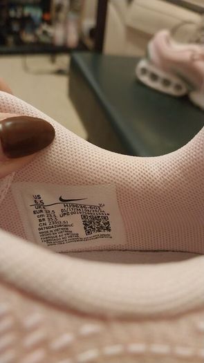 Nike size 4 perfect immaculate were 120