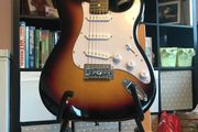 Strat style electric guitar
