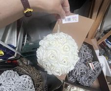 flowers ball foam with diamond pins