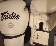 Fairtex boxing gloves 16oz