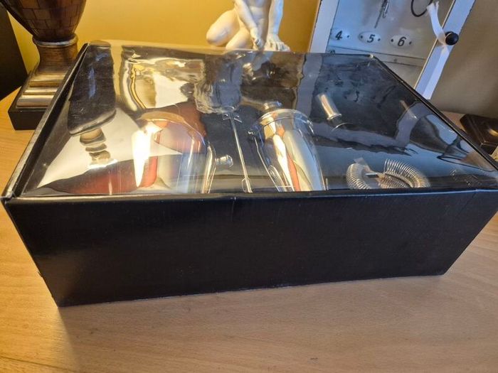 Brown Thomas 6 Piece Cocktail Shaker Set, New