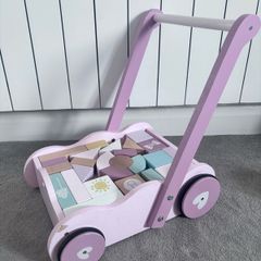 Little Dutch baby walker