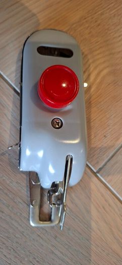 Button Hole Attachment Ruby Vintage