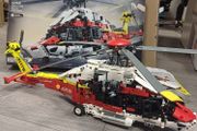 lego technic 42145