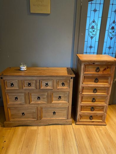 Matching drawer set