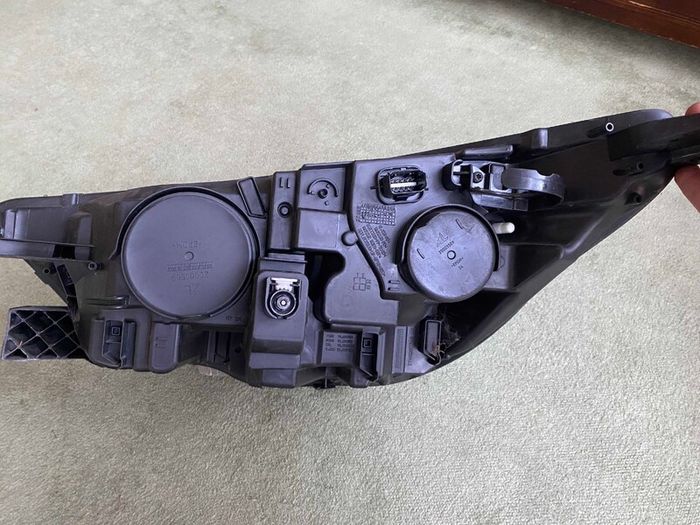 Right Headlight Citroen C4/DS4 Magneti Marelli Headlamp