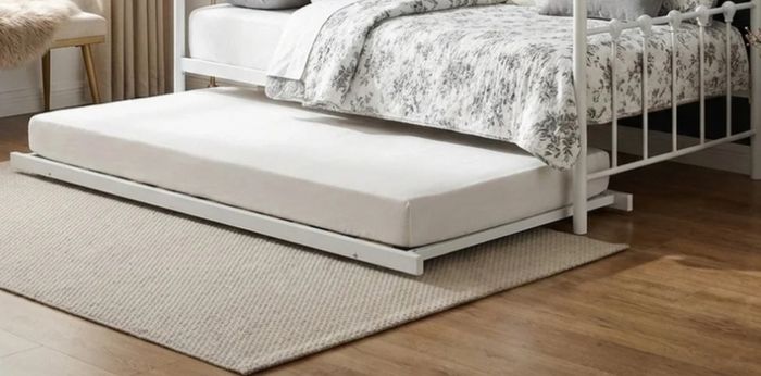 Single bed with trundle
