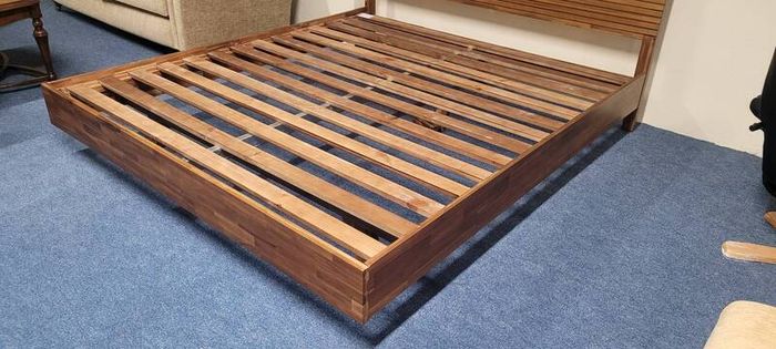 6ft new Mooring bedframe