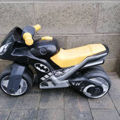 Batwheels 12" balance bike