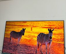 Samsung 65 Inch QLED 4K Smart TV , Brand New, Warranty Until Apr 2028 with receipt