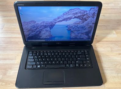 Dell Inspiron 3520 Laptop