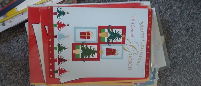 Selection of cards after business closure new 1 euro each