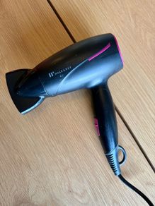 Nalk and Rey hairdryer / hair dryer