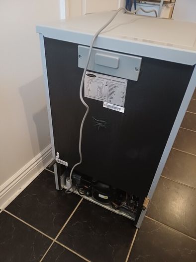 Undercounter freezer