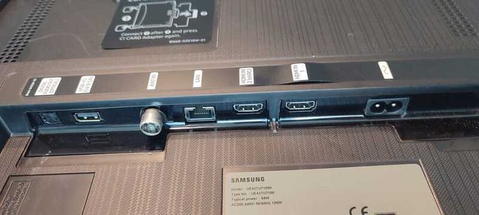 Samsung 43" UHD 4K HDR Smart Tv, Wifi, Lan, Usb, Saorview