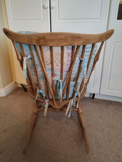 Vintage Style Wooden Rocking Chair with Removable Cushions Nursery Nursing Chair