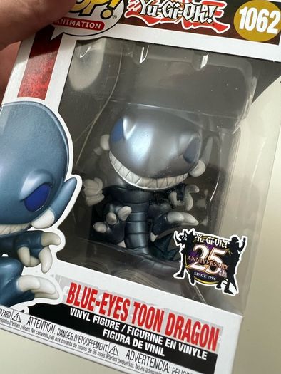 Yu-Gi-Oh funko pop blue eyes toon dragon 25 years anniversary