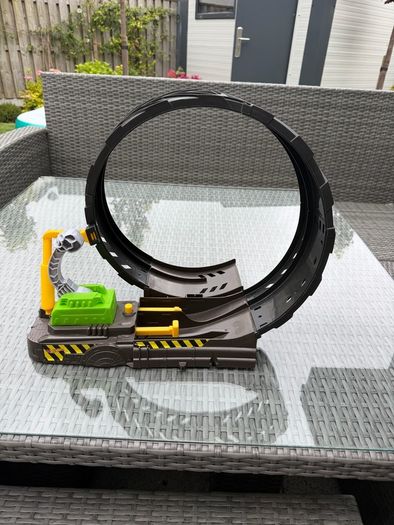 Hot Wheels Monster Truck Loops Challenge