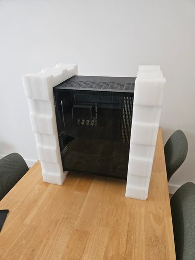 Lian Li PC-O11 Dynamic ATX Case - Black