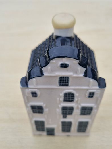 KLM Blue Delft miniature collector's house