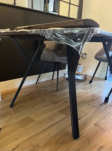 Table legs