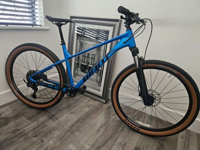 NEW Giant Talon 1