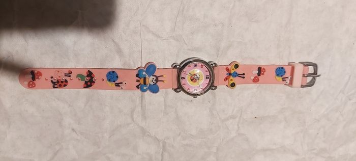 lulu ladybird watch,used condition,,see pictures,,price includes post to anywhere in Ireland thank you  sold as is .