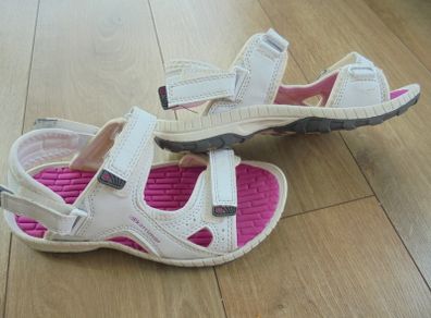 Girls sandals, size 1