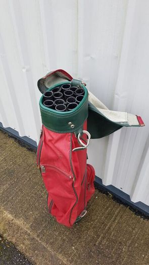Slazenger golf bag. See live ad for accurate list available