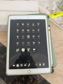 iPad 8th gen 128gb with Apple Pencil