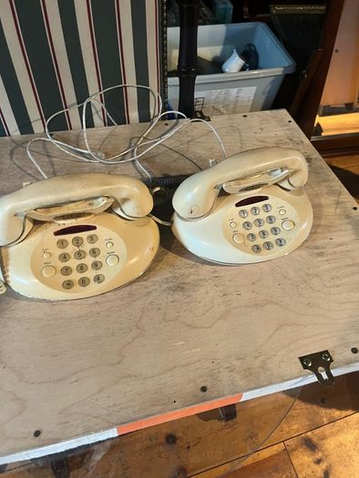 2 retro house phones . One lead missing. Easy to purchase.