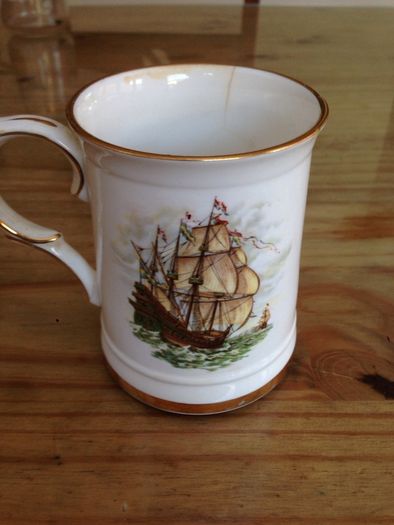 Royal Windsor Gold Trim Mug X 2