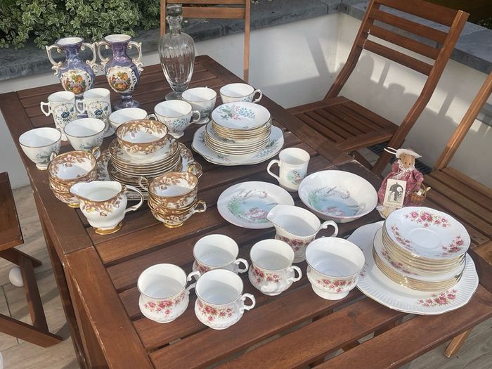 Vintage Regal Heritage Bone China Tea Set Pink Floral and Gold Rim