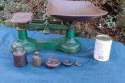 28lbs Early 20th Century Kitchen Scales Complete