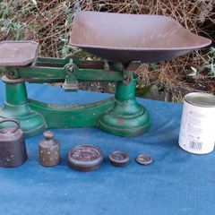 28lbs Early 20th Century Kitchen Scales Complete