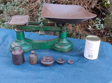 28lbs Early 20th Century Kitchen Scales Complete