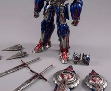 transformers Optimus Prime figure
