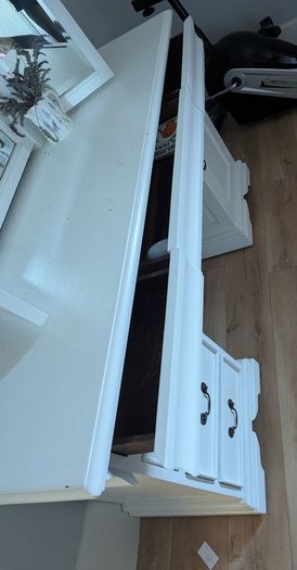 dressing table