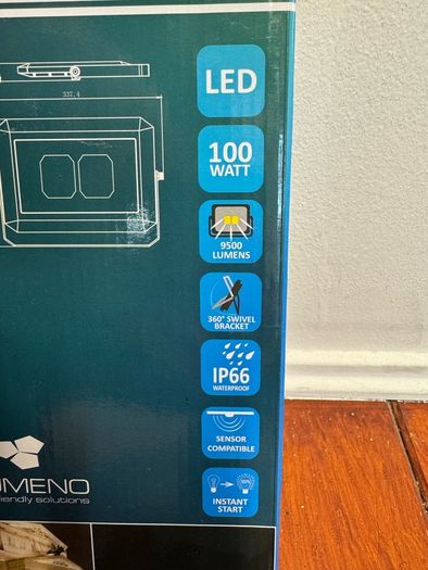 Lumeno 100W Flood Light