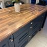 Kitchen Island Image 4