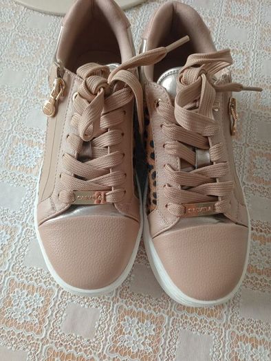 Leather womens trainers Carvela size 38