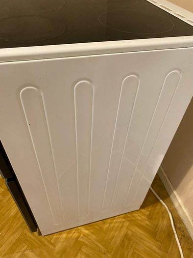 Freestanding Electric Cooker / Oven